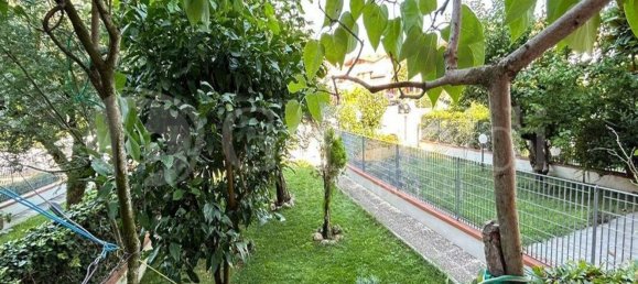 5 rooms Apartment in Monte Roberto, Italy No. 57783 8