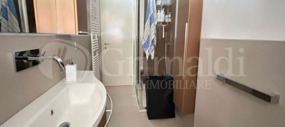 5 rooms Apartment in Monte Roberto, Italy No. 57783 24