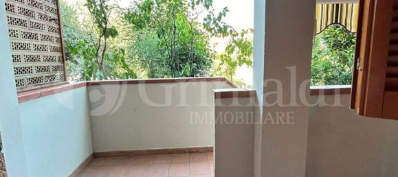 5 rooms Apartment in Monte Roberto, Italy No. 57783 10