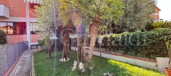 5 rooms Apartment in Monte Roberto, Italy No. 57783 23