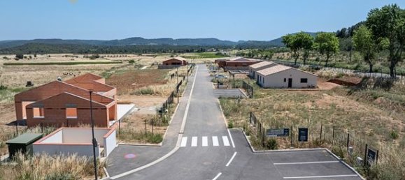 769m² Land in Thezan-des-Corbieres, France No. 315130 8