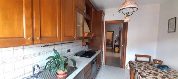 3 bedrooms Apartment in Terni, Italy No. 292040 9