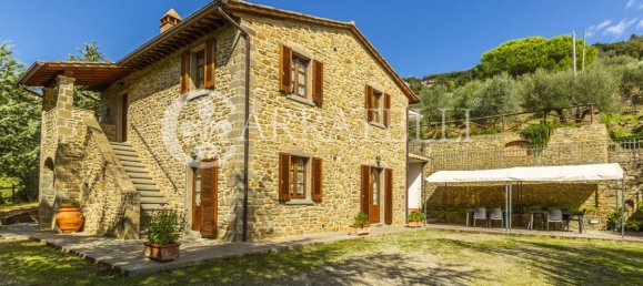 4 bedrooms House in Cortona, Italy No. 152336 3