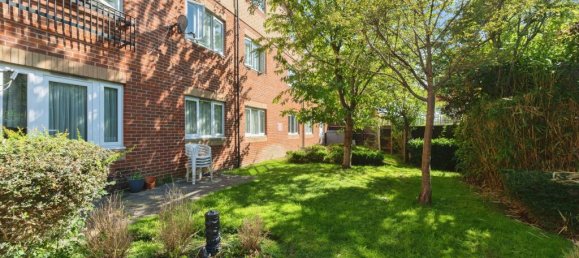 2 bedrooms Apartment in Kenley, United Kingdom No. 8049 16