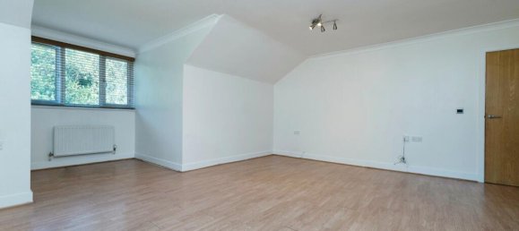 2 bedrooms Apartment in Kenley, United Kingdom No. 8049 2