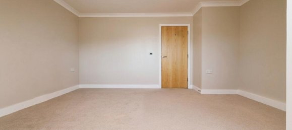 2 bedrooms Apartment in Kenley, United Kingdom No. 8049 3