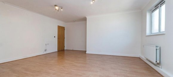 2 bedrooms Apartment in Kenley, United Kingdom No. 8049 9