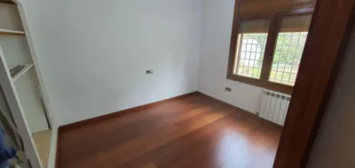 Casa de 4 dormitorios en Quart, Spain No. 236080