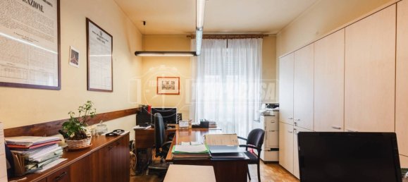 1 bedroom Apartment in Milan, Italy No. 378660 4