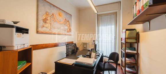 1 bedroom Apartment in Milan, Italy No. 378660 8