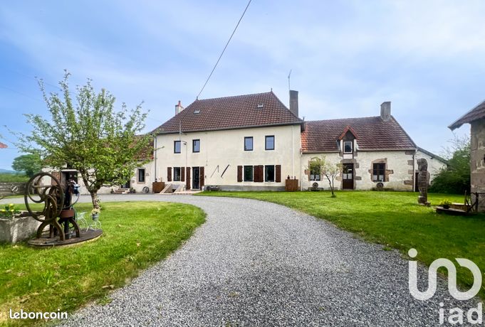  Castillos de 10 habitaciónes en La Comelle, France No. 303353