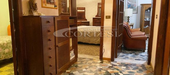 Casa de 7 habitaciónes en Ancona, Italy No. 67426 3