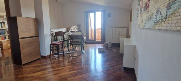 11 rooms Apartment in Perugia, Italy No. 294509 8