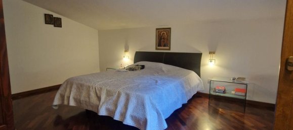 11 rooms Apartment in Perugia, Italy No. 294509 5