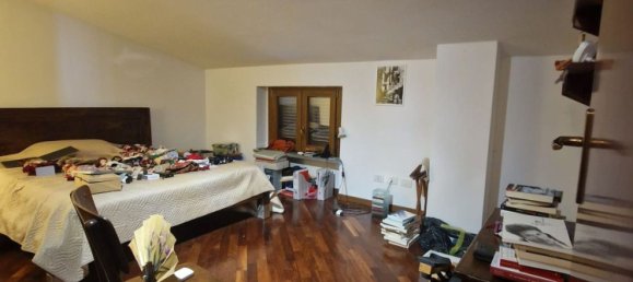 11 rooms Apartment in Perugia, Italy No. 294509 7