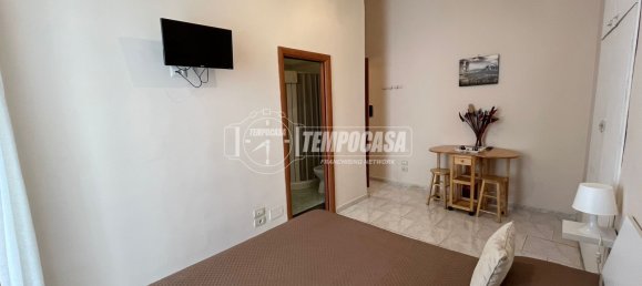 3 Schlafzimmer Wohnung in Naples, Italy, Nr. 312611 6
