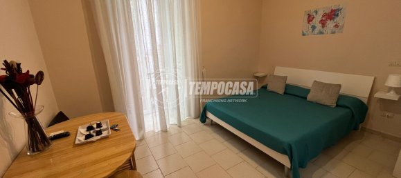3 Schlafzimmer Wohnung in Naples, Italy, Nr. 312611 8