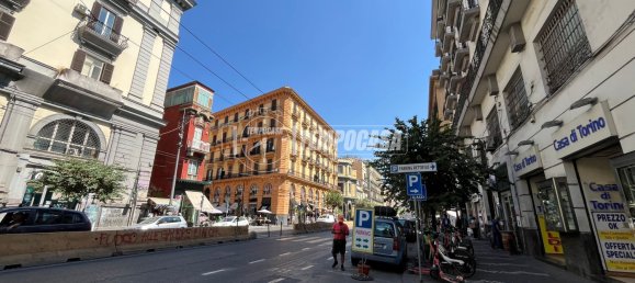 3 Schlafzimmer Wohnung in Naples, Italy, Nr. 312611 2