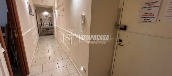3 Schlafzimmer Wohnung in Naples, Italy, Nr. 312611 3