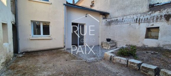 3 Schlafzimmer Haus in Loudun, France, Nr. 313684 2