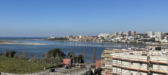 2 bedrooms Penthouse in Vila Nova de Gaia, Portugal No. 188306 2