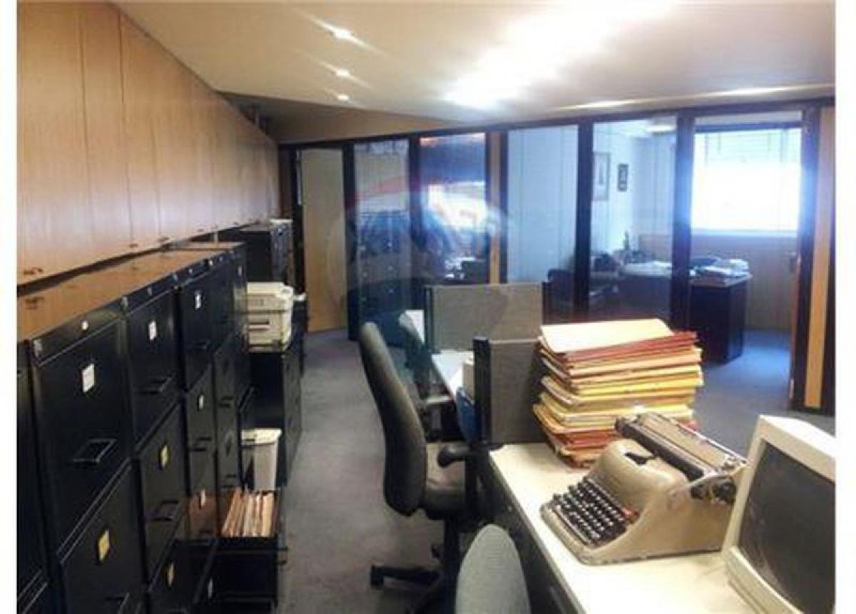 244m² Office in Buenos Aires, Argentina No. 109946