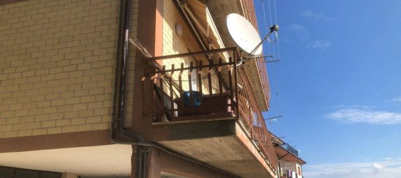 5 rooms Apartment in Amandola, Italy No. 80613 45