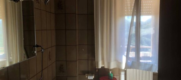 5 rooms Apartment in Amandola, Italy No. 80613 43