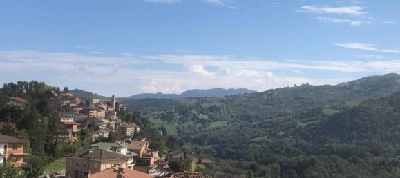 5 rooms Apartment in Amandola, Italy No. 80613 11