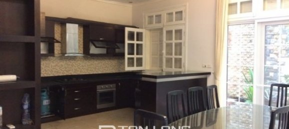 4 bedrooms Villa in Tay Ho, Vietnam No. 1348 3