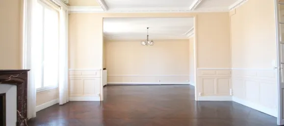 Apartamento de 3 dormitorios en Vichy, France No. 348196 3