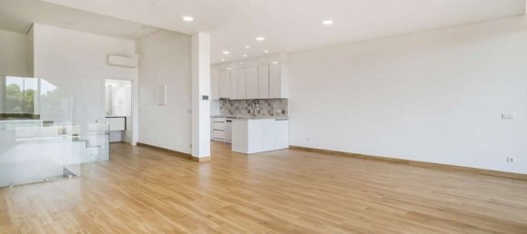 3 bedrooms House in Mexilhoeira Grande, Portugal No. 121370 5