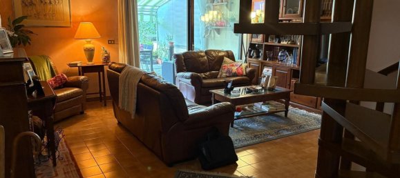 4 bedrooms House in Gassino Torinese, Italy No. 371258 7