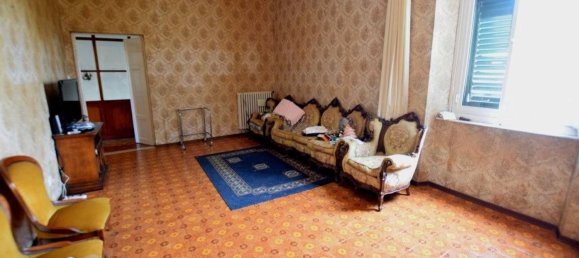 8 rooms House in Livorno, Italy No. 227158 24