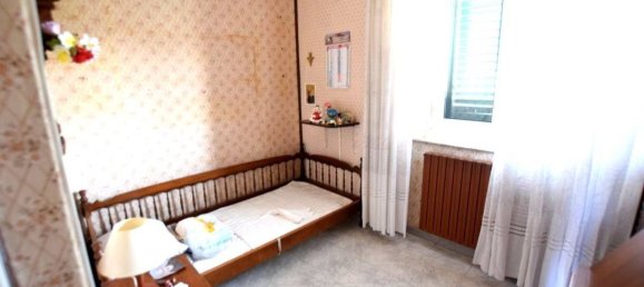 8 rooms House in Livorno, Italy No. 227158 38