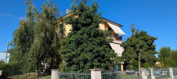 6 bedrooms House in Terre del Reno, Italy No. 344327 2