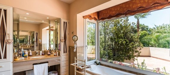 7 bedrooms House in Marbella, Spain No. 71841 16