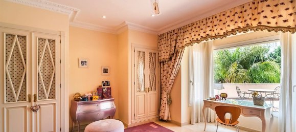 7 bedrooms House in Marbella, Spain No. 71841 14