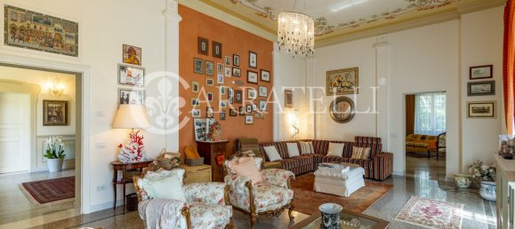 13 bedrooms Villa in Massa, Italy No. 115908 14