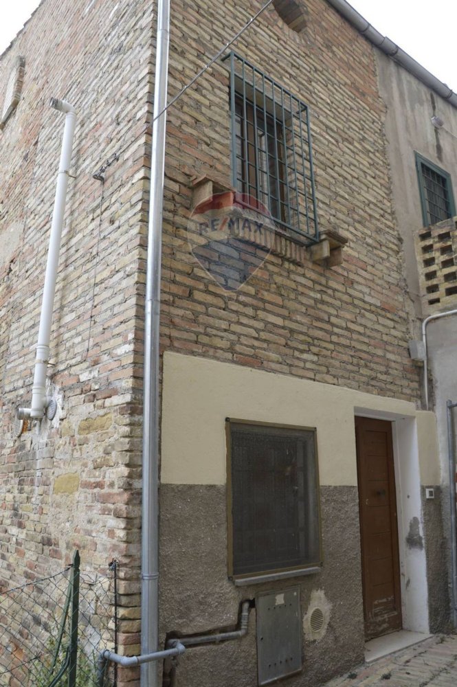 Apartamento de 3 habitaciónes en Penne, Italy No. 303491