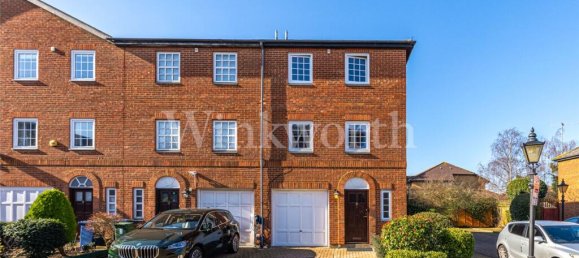 3 bedrooms Commercial property in London, United Kingdom No. 3666 10