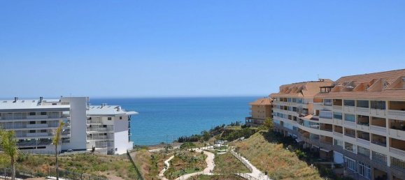 2 bedrooms Penthouse in Fuengirola, Spain No. 189630 5