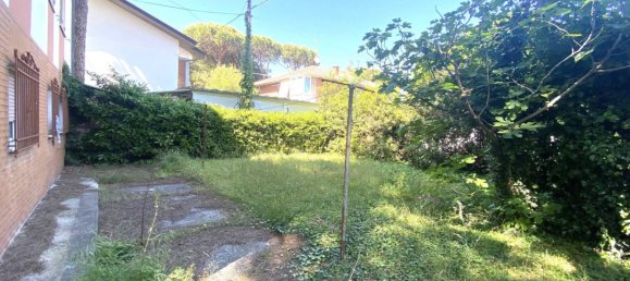 2 bedrooms Apartment in Cervia, Italy No. 229618 3