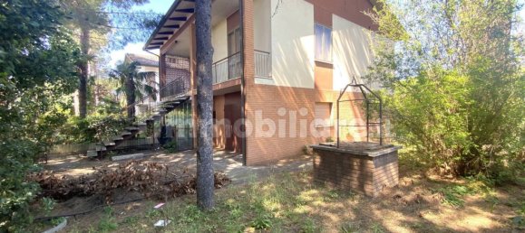 2 bedrooms Apartment in Cervia, Italy No. 229618 2