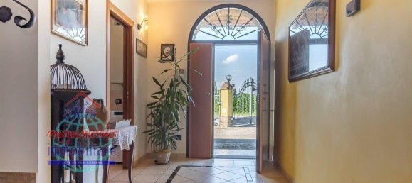 Вилла с 6 комнатами в Сала Болоньезе, Италия № 159589 3