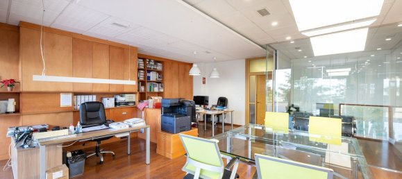  عقار تجاري في Granada, Spain 130متر مربع رقم 151228 3