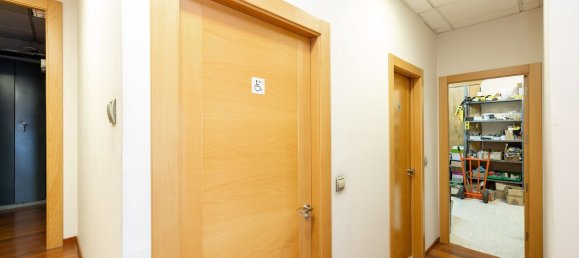  عقار تجاري في Granada, Spain 130متر مربع رقم 151228 17