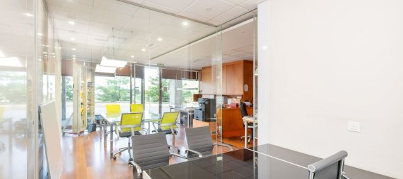  عقار تجاري في Granada, Spain 130متر مربع رقم 151228 10