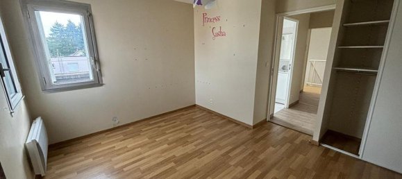 Apartamento de 3 dormitorios en Montargis, France No. 55058 5