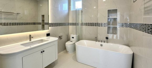 3 bedrooms Villa in Pattaya, Thailand No. 62989 8